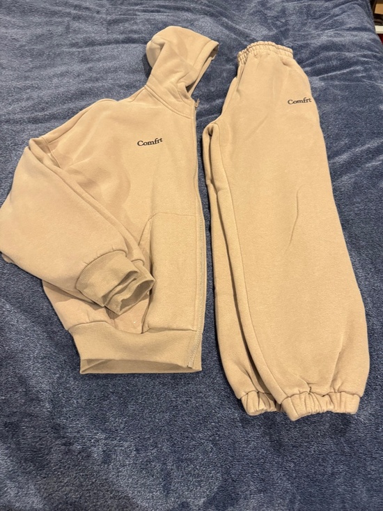 Comfrt Tops - Comfrt Signature Sand Set - Women’s M